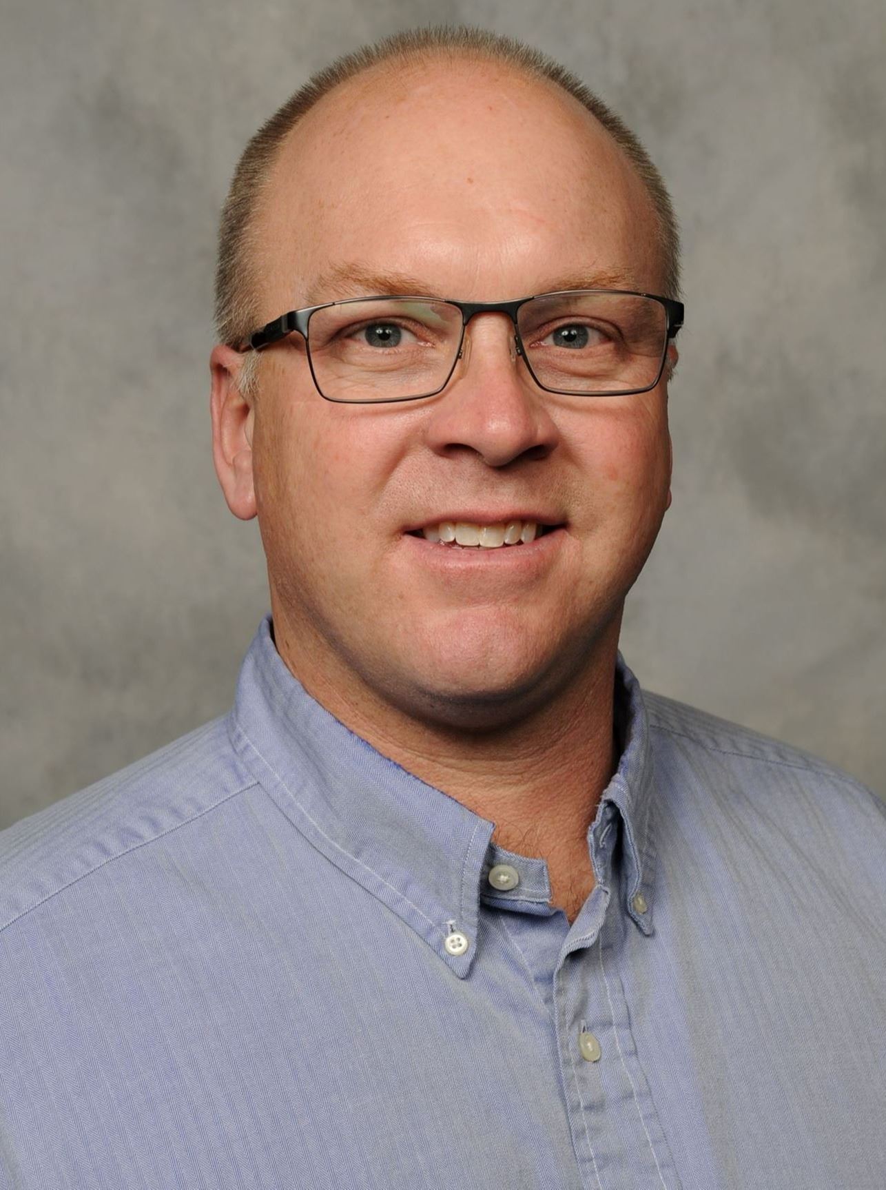 2.14.22_TIPTON HEADSHOT